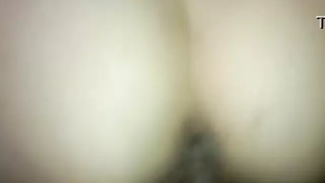 Снял на телефон попку узбечки